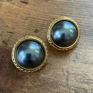 Vintage Carolee Earrings Faux Black Tahitian Pearl Gold Tone Button Clip On